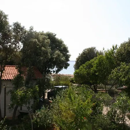 6518c Apartament Mandre